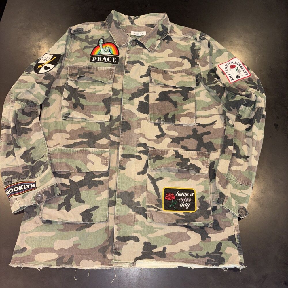 The Rail Camo Military Patch Jacket Size: XL Various Patches 46” Pit To Pit READ - Picture 2 of 14